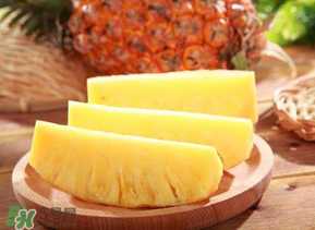 鳳梨吃之前用鹽水泡嗎？鳳梨為什么要用鹽水泡？