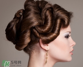 浮粉怎么辦？臉上浮粉怎么補(bǔ)救？