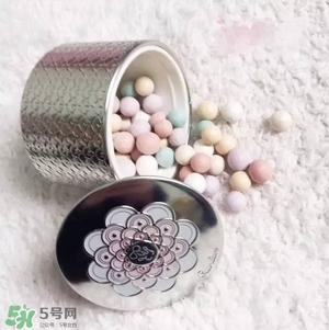 散粉會(huì)浮粉嗎？散粉浮粉怎么辦？