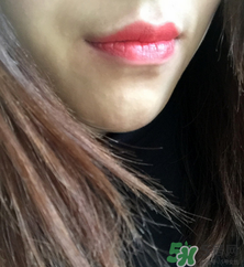 紀(jì)梵希小羊皮是啞光嗎？紀(jì)梵希小羊皮干不干？