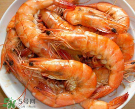 煮蝦用熱水還是冷水？白水煮蝦是冷水下鍋還是熱水下鍋好？