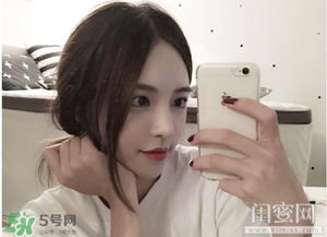 煙熏玫瑰色適合什么膚色？煙熏玫瑰色口紅適合黃皮嗎？