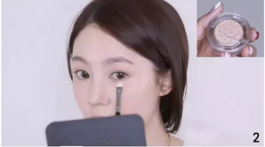 干玫瑰色妝容怎么化？干玫瑰色妝容畫法步驟