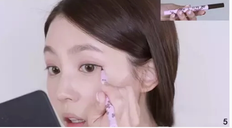 干玫瑰色妝容怎么化？干玫瑰色妝容畫法步驟