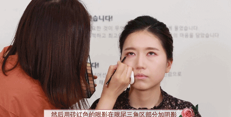 干玫瑰色妝容怎么化？干玫瑰色妝容畫法步驟