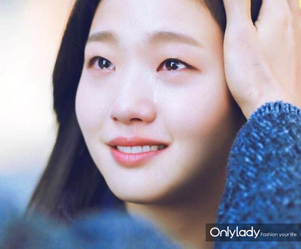 干玫瑰色適合什么膚色？干玫瑰色口紅適合黃皮嗎？