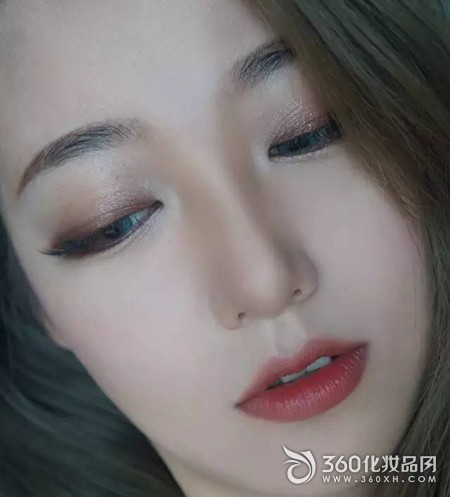 干玫瑰色適合什么膚色？干玫瑰色口紅適合黃皮嗎？