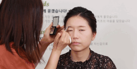 干玫瑰色妝容怎么化？干玫瑰色妝容畫法步驟