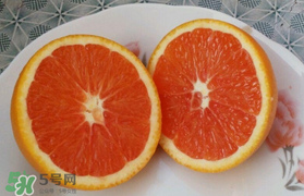 橙子里有紅絲能吃嗎？橙子里有紅絲的是什么？