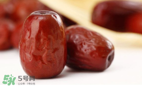 紅棗有點(diǎn)酸還能吃嗎？紅棗為什么會(huì)酸？