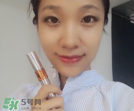 ysl唇油怎么用？ysl唇油使用方法