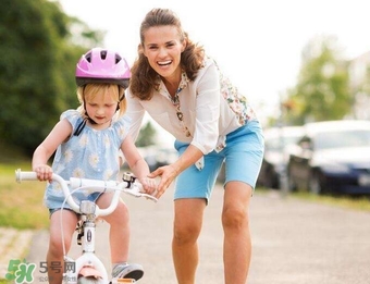騎自行車消耗多少卡路里？騎自行車消耗熱量