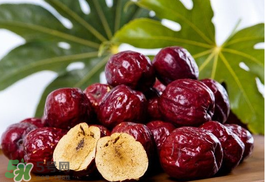 紅棗發(fā)白可以吃嗎？紅棗表面發(fā)白是發(fā)霉嗎？