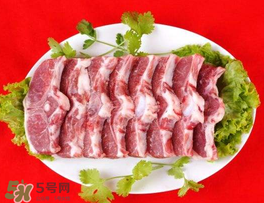 羊肉有點(diǎn)發(fā)臭還能吃嗎？羊肉有點(diǎn)臭味怎么去除？