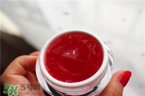 紅酒面膜可以天天敷嗎？紅酒面膜敷完臉用洗嗎？