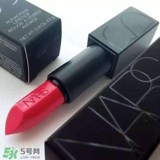 珊瑚紅口紅是什么顏色？珊瑚紅口紅試色