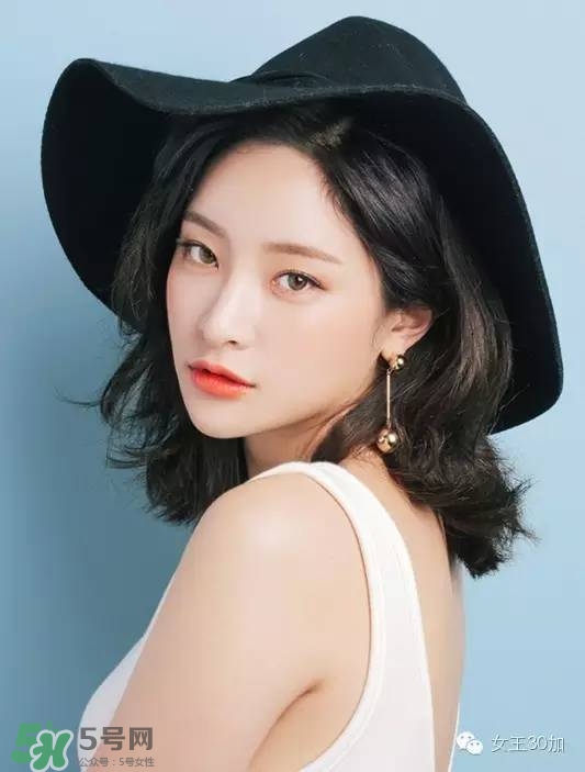 珊瑚橘色口紅適合什么膚色？珊瑚橘口紅適合黃皮嗎？