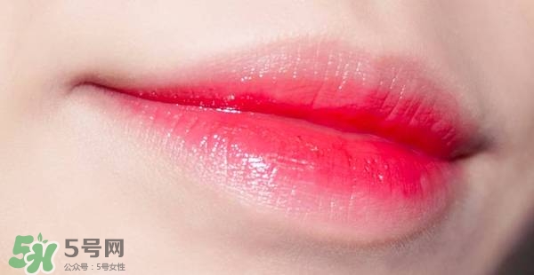 珊瑚紅口紅是什么顏色？珊瑚紅口紅試色