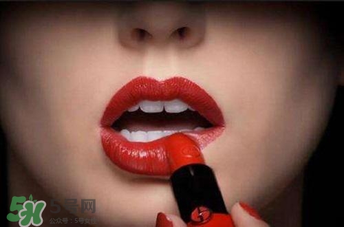 口紅過敏是怎樣的？口紅過敏怎么辦？