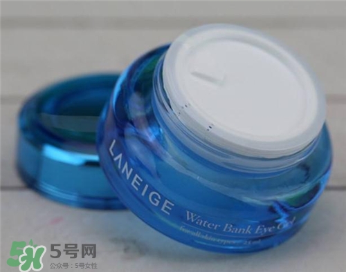 蘭芝水庫(kù)眼霜好用嗎？蘭芝水庫(kù)眼霜怎么樣？