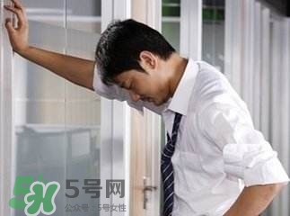 男性尿痛出血怎么回事？男性尿痛是怎么引起的