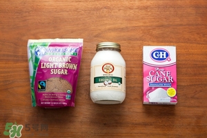 唇部磨砂膏多久用一次？唇部磨砂膏可以天天用嗎？