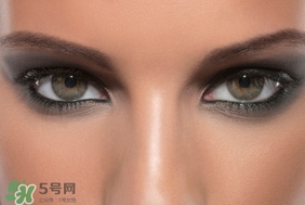 啞光眼影怎么畫？啞光眼影畫法步驟圖解