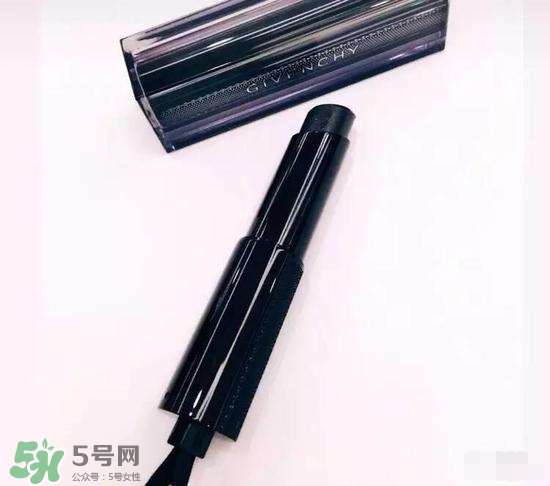 啞光和水潤(rùn)哪個(gè)好？啞光口紅和水潤(rùn)口紅區(qū)別