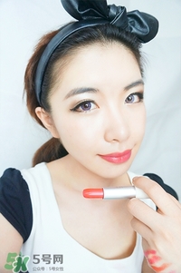 霧面口紅怎么涂？霧面口紅畫法步驟