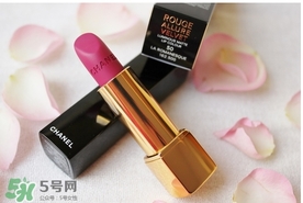 霧面口紅干嗎？霧面口紅太干怎么辦？