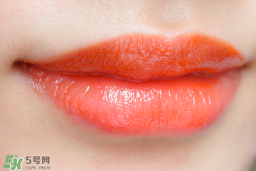 ysl鏡面唇釉哪個(gè)顏色好看？ysl鏡面唇釉試色大全