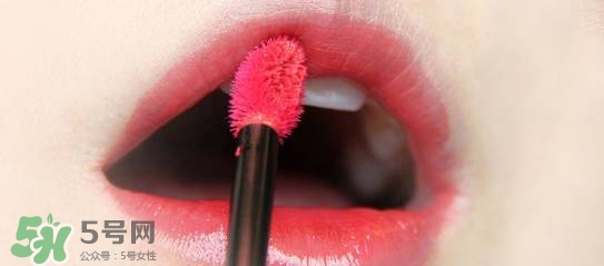 唇釉成膜是什么意思？唇釉怎么成膜？