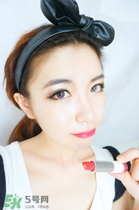 霧面口紅怎么涂？霧面口紅畫法步驟