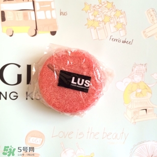 lush小紅帽真假 lush小紅帽洗發(fā)皂真假辨別 lush小紅帽真假 lush小紅帽洗發(fā)皂真假辨別