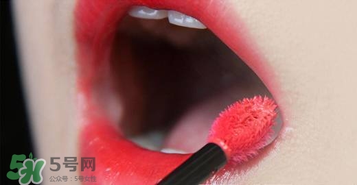 唇釉成膜是什么意思？唇釉怎么成膜？