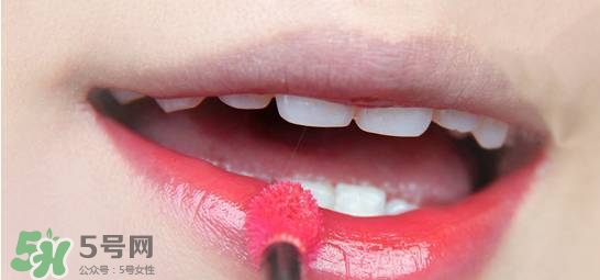 唇釉成膜是什么意思？唇釉怎么成膜？