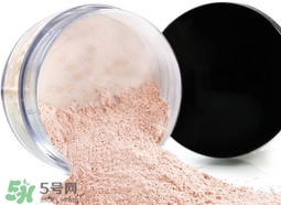 散粉會悶痘嗎？不悶痘的散粉推薦