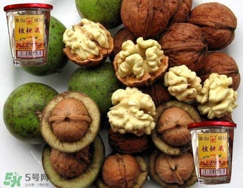 核桃酒的做法 核桃酒的功效與作用 核桃酒的做法 核桃酒的功效與作用