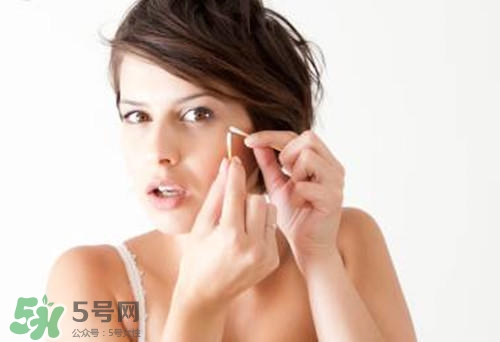 氣墊容易悶痘嗎？氣墊悶痘怎么辦？