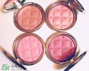 腮紅會(huì)脫妝嗎？腮紅脫妝怎么辦？
