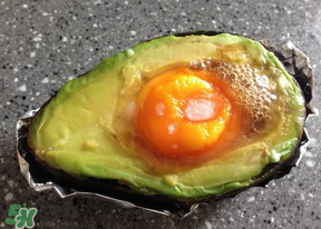 牛油果發(fā)苦是怎么回事？牛油果發(fā)苦可以吃嗎？