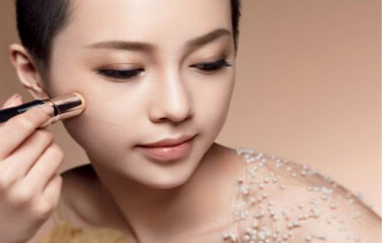 cc霜會脫妝嗎？cc霜脫妝怎么辦？