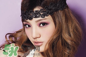 紫色腮紅適合什么口紅？紫色腮紅口紅搭配