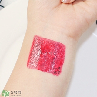 蜜桃色口紅是什么顏色？蜜桃色口紅試色