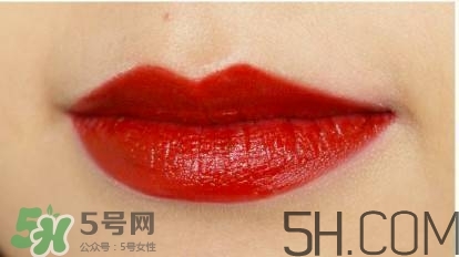 蘭蔻和雅詩(shī)蘭黛口紅哪個(gè)好？雅詩(shī)蘭黛和蘭蔻口紅對(duì)比