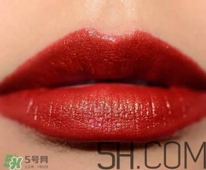 蘭蔻和雅詩(shī)蘭黛口紅哪個(gè)好？雅詩(shī)蘭黛和蘭蔻口紅對(duì)比