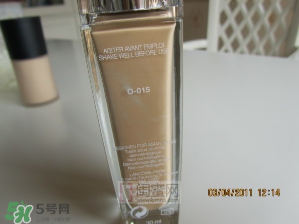 蘭蔻和阿瑪尼哪個好用？蘭蔻和阿瑪尼粉底液對比