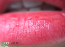 美康粉黛紅鸞心動唇釉怎么樣？美康粉黛氣墊唇釉好用嗎