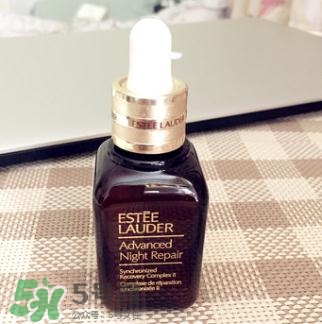 蘭蔻大眼精華和雅詩蘭黛小棕瓶哪個好？蘭蔻大眼精華和小棕瓶對比