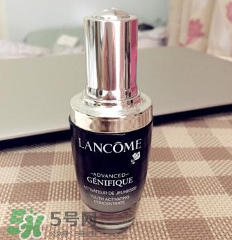 蘭蔻大眼精華和雅詩蘭黛小棕瓶哪個好？蘭蔻大眼精華和小棕瓶對比